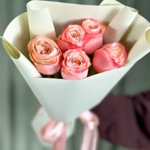 Букет из 5 пионовидных роз